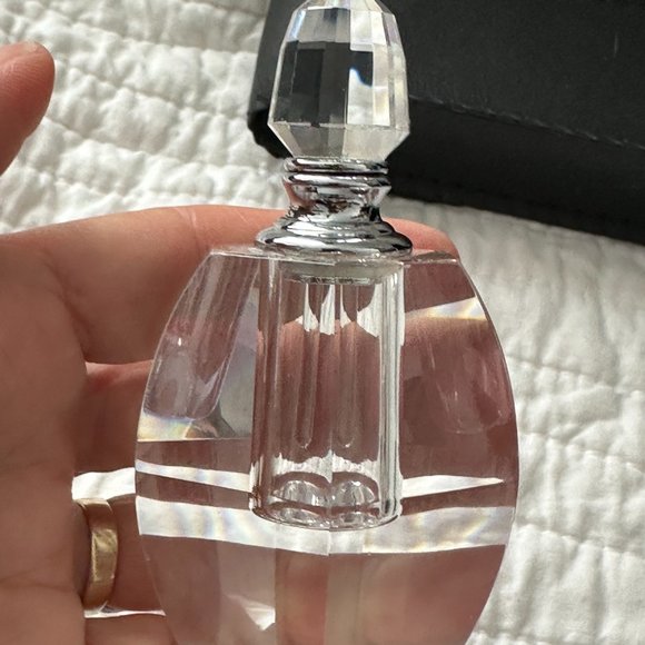 Crystal Perfume Bottle with Funnel - Picture 4 of 5